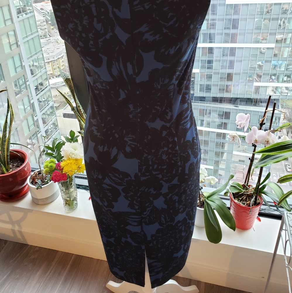 Trina Turk blue floral dress - Picture 6 of 8